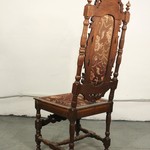 Антикварный стул с резной спинкой 1850-х гг. 