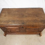 Антикварный сундук в романском стиле 1790-х гг.
