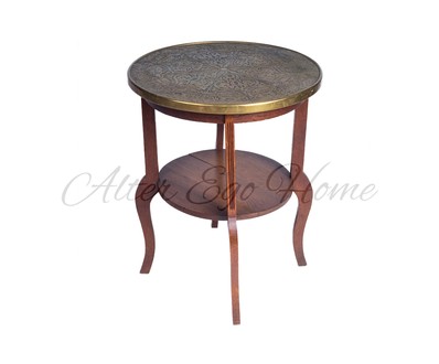 Столик в ориентальном стиле с латунной столешницей