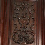 Антикварный буфет с резным декором 1860-х гг. 