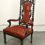 Антикварное кресло тронного типа резного темного ореха 1850-х гг. 