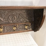 Антикварная настенная вешалка с резным декором 1840-х гг. 