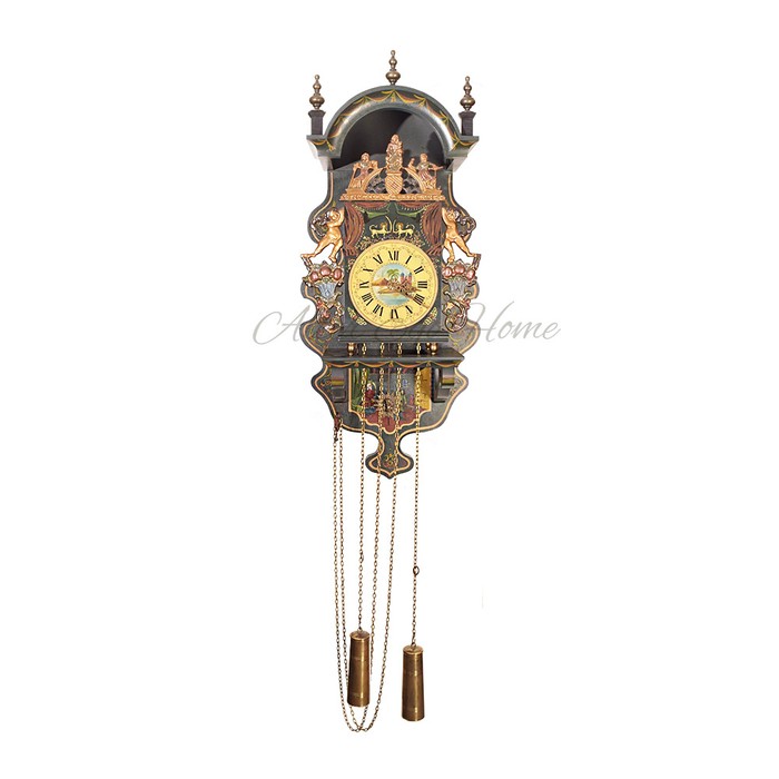 Антикварные настенные часы с росписью