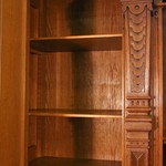 Антикварный немецкий буфет с раскрепованным фасадом и арочной нишей 1870-х гг. 