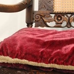 Антикварное дубовое кресло с ротанговой спинкой 1860-х гг. 