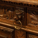 Антикварный книжный шкаф в стиле неоренессанс 1850-х гг. 