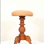 Антикварный стульчик для пианино 1850-х гг. 