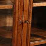 Антикварный книжный шкаф 1880-х гг. 