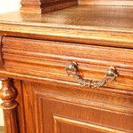 Антикварный буфет с резьбой растительного характера 1870-х гг. 