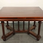 Антикварный стол с балюстрадой 1870-х гг. 