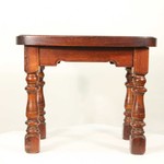 Антикварный дубовый столик 1910-х гг. 