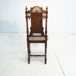 Антикварный стул с резными композициями 1850-х гг.