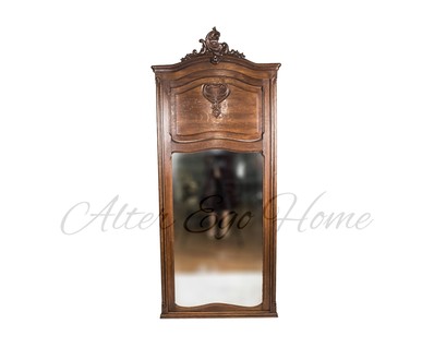Старинное французское зеркало в дубовой раме