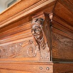 Антикварный буфет с резными головками