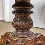 Антикварный стол с круглой столешницей 1860-х гг. 