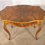 антикварный стол в стиле неорококо 1860-х гг.