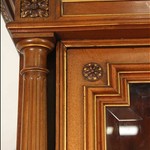 Антикварный одночастный буфет с резным навершием 1870-х гг. 