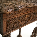 Антикварный стол для рукоделия с резным орнаментом