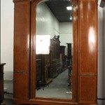 Комплект антикварной ореховой мебели для спальни 1870-х гг.  