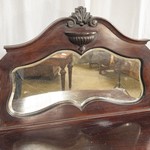 Винтажная витрина в стиле неорококо 1880-х гг. 