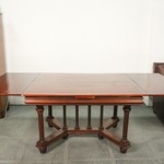 Антикварный стол с балюстрадой 1870-х гг. 