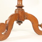 Антикварный чайный столик с круглой столешницей 1850-х гг. 