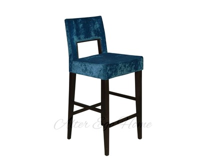 Барный стул в стиле лофт с синей обивкой