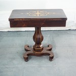 Антикварный игральный столик палисандрового дерева с набором маркетри 1830-х гг.