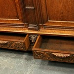 Антикварный дубовый сервант 1840-х гг. 