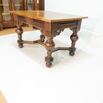Антикварный письменный стол из дуба 1830-х гг.