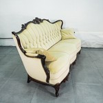 Винтажный диван в стиле неорококо 1950-е гг.
