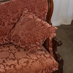 Антикварная кушетка в стиле неорококо 1840-х гг. 
