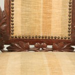 Антикварное кресло с резным щитковым навершием 1850-х гг. 