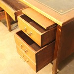 Антикварный двутумбовый письменный стол 1910-х гг. 