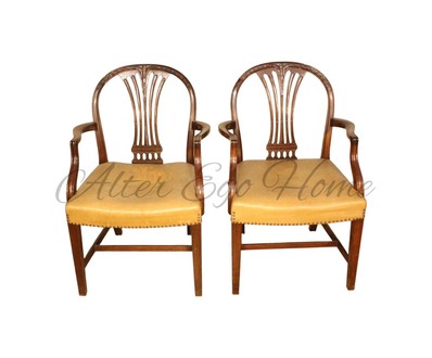 Пара антикварных кресел со сквозными спинками 1900-х гг. 