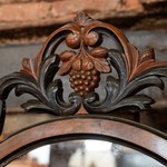 Антикварный сервант с резным навершием 1850-х гг. 