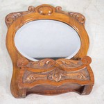 Настенное зеркало в ореховой раме 1890-х гг.
