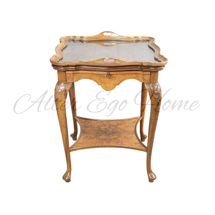 Антикварный чайный столик с фигурной проножной полкой 1880-х гг.
