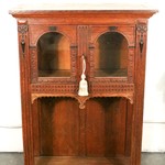 Антикварная витрина с арочным остеклением 1870-х гг. 