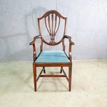 Винтажное кресло в стиле Хэплуайта 1950-х гг.