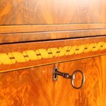 Антикварный секретер в стиле неоклассицизм 1760-х гг.