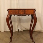 Антикварный столик на ножках-кабриоль 1830-х гг. 