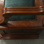 Антикварная скамья с высокой спинкой 1870-х гг. 