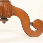 Антикварный чайный столик с круглой столешницей 1850-х гг. 