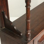 Антикварный навесной шкафчик с зеркальным полотном 1900-х гг. 