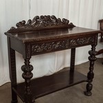 Антикварный столик-консоль с львиным маскароном 1850-х гг. 
